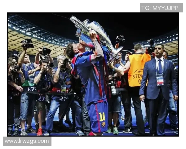 德甲精彩对决巴萨与尤文图斯战成平局神扑瞬间引发全场热烈反响