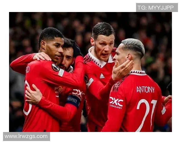 西甲激战尤文图斯大胜曼联绝杀瞬间点燃全场激情赛后深度解析